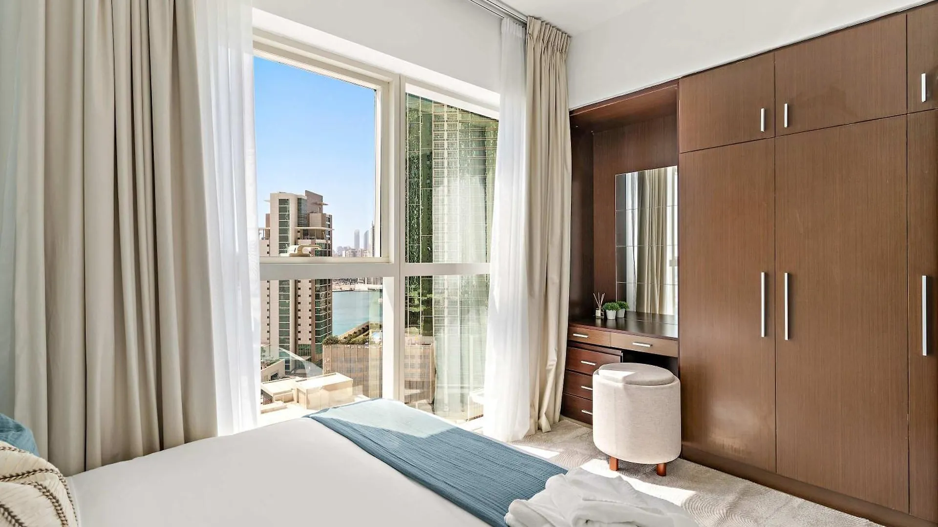 Appartement Silkhaus Luxury 1Bdr At Al Maha Tower In Reem Island à Abou Dabi 0*,  Émirats arabes unis